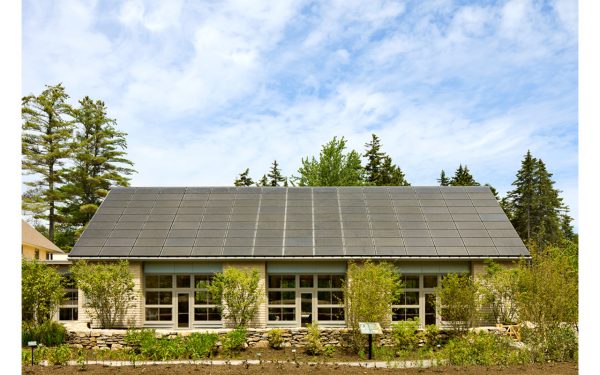 Rooftop photovoltaic array